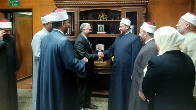 وفد البحوث الإسلامية يلتقي محافظ بني سويف ويناقشان التعاون المشترك