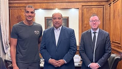 الاتحاد السكندري يجدد عقد نجم السلة إسماعيل أحمد لموسم جديد 