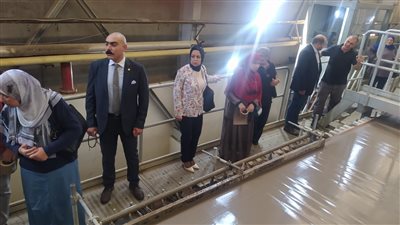 شعبة الورق تنظم زيارة لإحدى شركات صناعة الكرتون