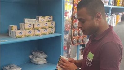 إعدام أغذية فاسدة في العريش