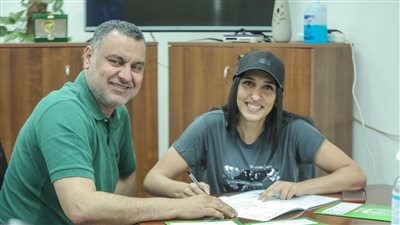 الأهلي يجدد عقد نهلة سامح لاعبة الطائرة 4 مواسم