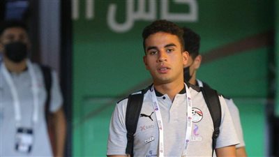 نصف نهائي كأس العرب للشباب.. وصول منتخبي مصر والجزائر إلى ملعب المباراة - صور 