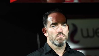 سمير كمونة: الأهلي قرر التضحية بالبرتغالي سواريش في نهاية الموسم الجاري