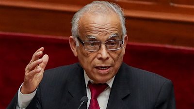 رئيس وزراء البيرو يستقيل من منصبه