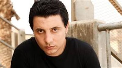 محمد عبدالمنعم يُحيى حفلين فى 