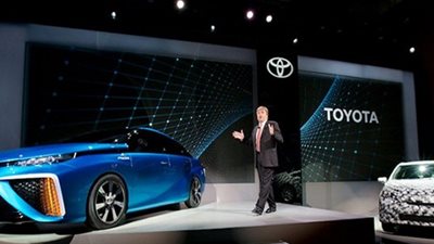 بالصور.. «تويوتا» تطرح سيارة مبتكرة تعمل بالهيدروجين