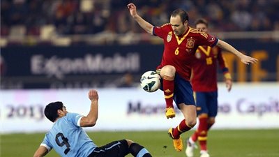 إسبانيا تفوز على أوروجواى 1/2 فى كأس القارات