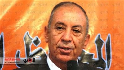 محافظ بورسعيد يزور المطرانية لتهنئة الأقباط بعيد القيامة