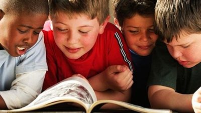 برنامج 'القراءة للأطفال