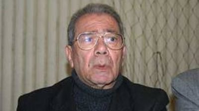 نبيل زكى: انحياز رجال الشرطة للشعب سبب تعرضهم للإرهاب