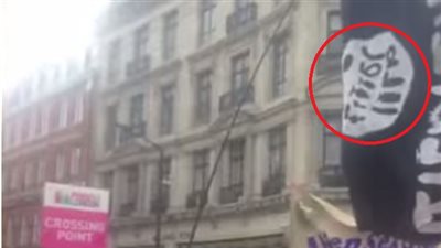 بالفيديو والصور.. ظهور علم «داعش» في مسيرة لتأييد المثليين بلندن