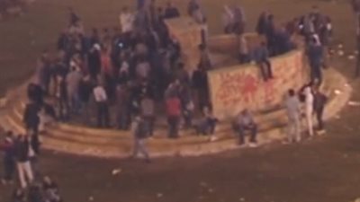 بالفيديو.. النصب التذكاري بعد تحطيمه