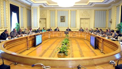 بالصور.. الحكومة تناقش تطوير «حلايب وشلاتين»