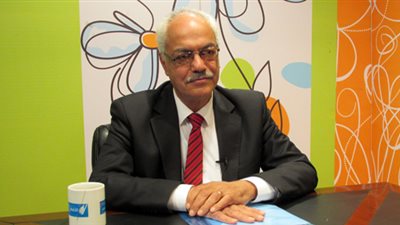 «زاخر»: وجود قبطيات في قوائم «النور» انتهازية سياسية