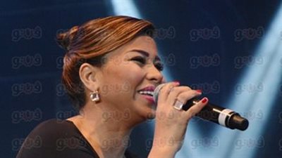 شيرين عبدالوهاب تحيي حفل بـ