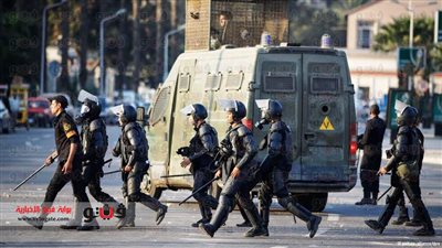 الأمن يحكم قبضته على الشوارع في ذكرى عزل «مرسي».. الشرطة تغلق ميدان النهضة وتكثف تواجدها في «رابعة».. إغلاق «التحرير» ظهر اليوم.. والخطة الأمنية تصيب القاهرة بالشلل المرو