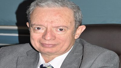 حسين عيسى: المالية وافقت على صرف الحد الأدنى للأجور