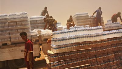 بالصور.. المياه أخطر أسلحة «داعش».. التنظيم يعتبرها أهم من النفط في العراق.. ويسيطر على روافد «دجلة والفرات».. سوريا معرضة للجفاف بسبب استهداف الإرهاب لمحطات المياه.. وبشار يصارع ل