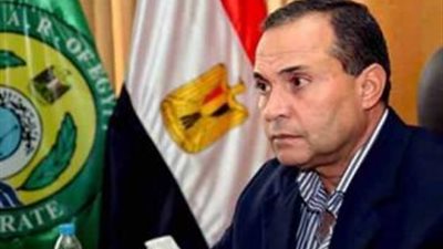 محافظ الإسماعيلية يتابع تسكين الطلاب بالمدن الجامعية