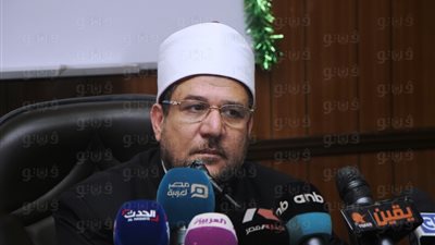 وزير الأوقاف يتوجه إلى مشيخة الأزهر للقاء «الطيب»