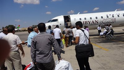 استمرار توقف الملاحة الجوية فى مطار بنغازى بسبب الإصلاحات