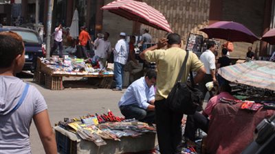 رئيس حي بولاق ينفي صدور تعليمات بنقل الباعة الجائلين لـ«جراج الترجمان»