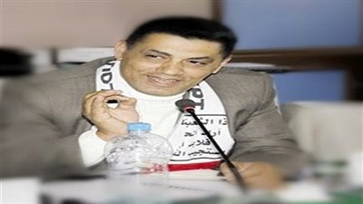 بالفيديو.. مشادة كلامية بين «كعيب» ورئيس نقابة العاملين بالضرائب