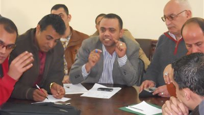 المخرج محمد صابر ينتقد ضعف قرارات المكتب الفني بإدارة المسرح