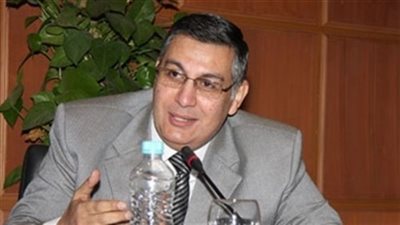 «القومي للبحوث» يكرم الباحثين في «يوم الوفاء».. 13 فائزا بجوائز التقدير العلمي.. 4 يحصدون جائزة الدولة.. و20 ألف جنيه مكافأة للحاصل على براءة دولية.. وتكريم الأسماء المتميزة في 