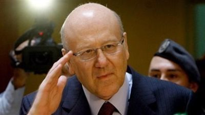 رئيس الحكومة اللبنانية يطمئن على السفير الإيرانى