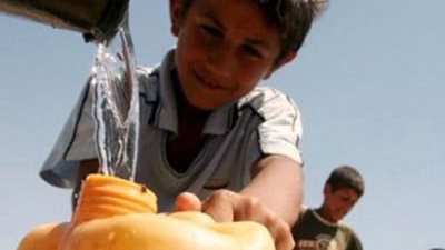 انقطاع المياه عن المناطق السكنية بطريق السادات في أسوان