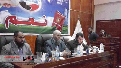 رئيس حزب النور: قادة الإخوان طالبوا شبابهم بالصمود وهربوا إلى قطر