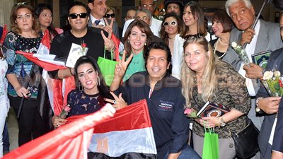 بالصور.. «يسرا وجنات والخشاب وهنيدي» يزورون مصابي حادث الشيخ زويد