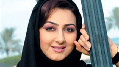 بالصور.. سيارة فارهة هدية لـ «هيفاء»