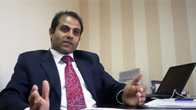 مايكل منير: 