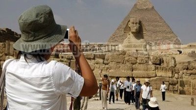 سليمان: المستثمرون فى القطاع السياحى معرضون للحبس