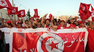 «تونس على صفيح ساخن».. تدويل اغتيال السياسيين «بلعيد» و«البراهمي».. القضية تأخذ منحى آخر بعد القبض على ضالعين في الجريمتين.. وعائلة البراهمي تتلقى رسالة مجهولة تحوي دلائل