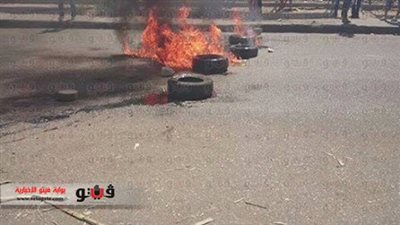 الإرهابية تقطع كورنيش النيل بحلوان بإطارات السيارات المشتعلة