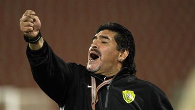 مارادونا: لاعبو الأرجنتين يقدمون 40 % من مستواهم في المونديال