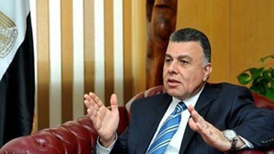 الدفاع في «رشوة الاستثمار» يطالب باستدعاء الوزير الأسبق