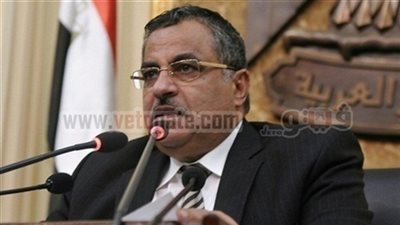 شباب القوى الثورية يهاجمون رئيس مجلس الشورى المنحل