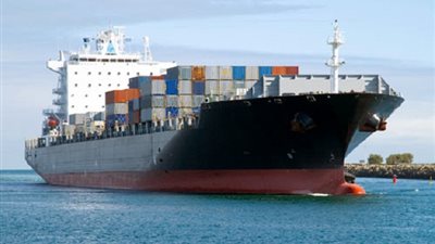 600 شاحنة محملة بالقمح تغادر ميناء الإسكندرية