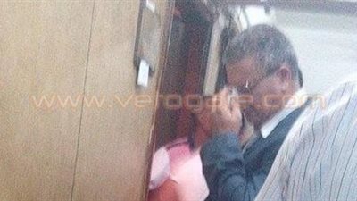 ننفرد بنشر أول صورة لـ «حمدي الفخرانى» في نيابة الأموال العامة