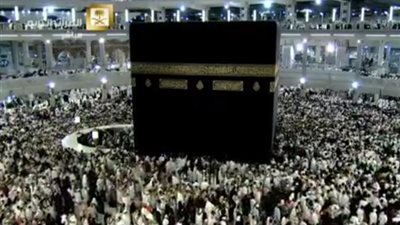 بث مباشر.. صلاة الفجر من الحرم المكي