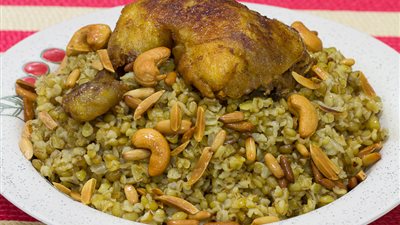 تناول الدجاج والمكسرات يقي من الإصابة بالسكري