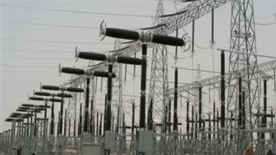 خبراء ينتقدون قرار رفع أسعار الكهرباء: لن يعالج عجز الموازنة.. الصناعات كثيفة الاستهلاك للطاقة الأولى بإلغاء الدعم.. الصناديق الخاصة حل سريع للأزمات الحالية.. تعديل اتفاقيات بيع الغاز ضرورة حتمية