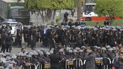 تعزيزات أمنية للتصدي لعنف الإرهابية بشارع 